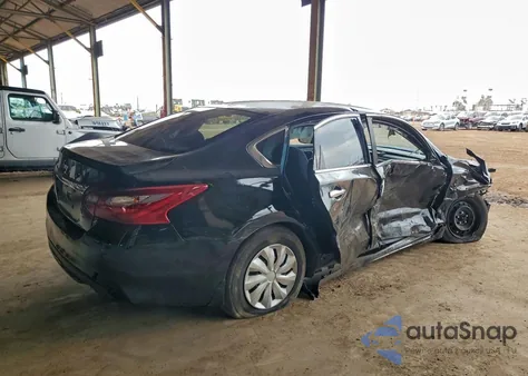 2018 Nissan Altima 2.5 z USA, uszkodzony, nr VIN 1N4AL3APXJC252000